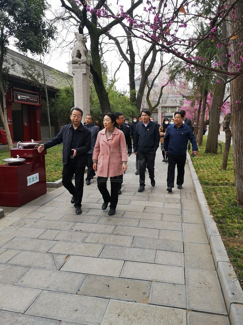 省委直属机关工委参观碑林廉政教育基地(图2)