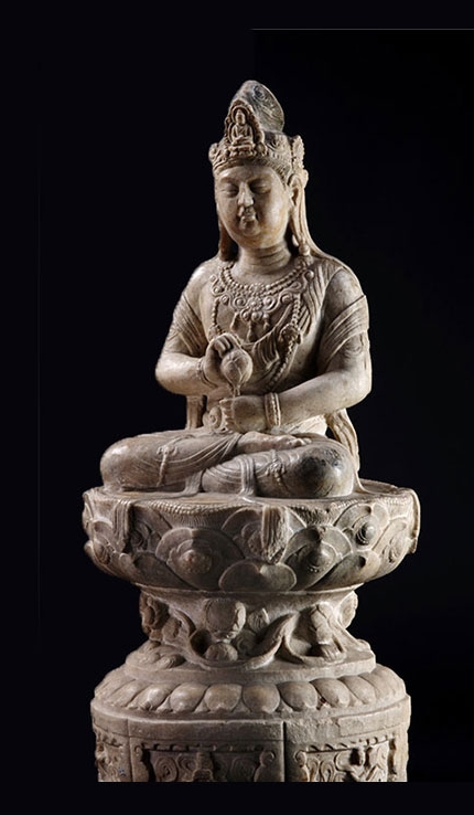 观音菩萨坐像(图1)